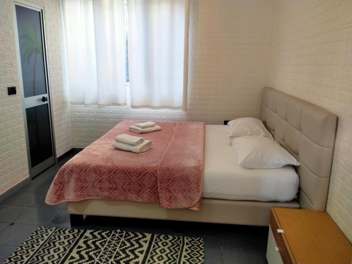 Orange Villa Hotel Tirana Buitenkant foto