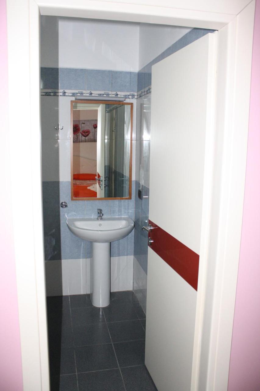 Orange Villa Hotel Tirana Buitenkant foto